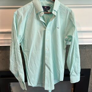 Men’s Small Vineyard Vines Whale Shirt